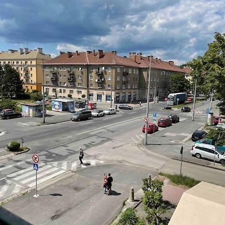 Priestranny 3 Izb. Apartman V Centre S Parkovanim. Banska Bystrica Exterior photo