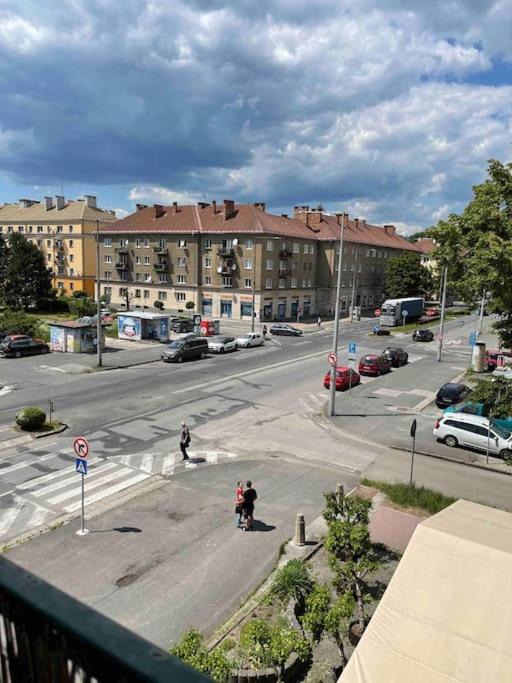 Priestranny 3 Izb. Apartman V Centre S Parkovanim. Banska Bystrica Exterior photo